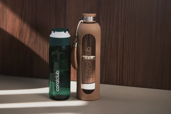 Plastic Bottle Kambukka Elton Mineral Green